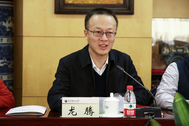 老哥俱乐部-老哥必备的交流社区