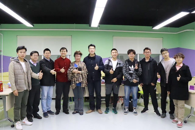 老哥俱乐部-老哥必备的交流社区