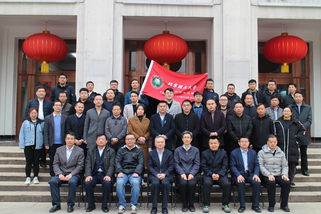 老哥俱乐部-老哥必备的交流社区