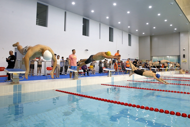 老哥俱乐部-老哥必备的交流社区