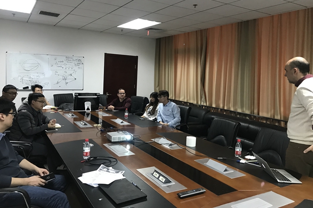 老哥俱乐部-老哥必备的交流社区