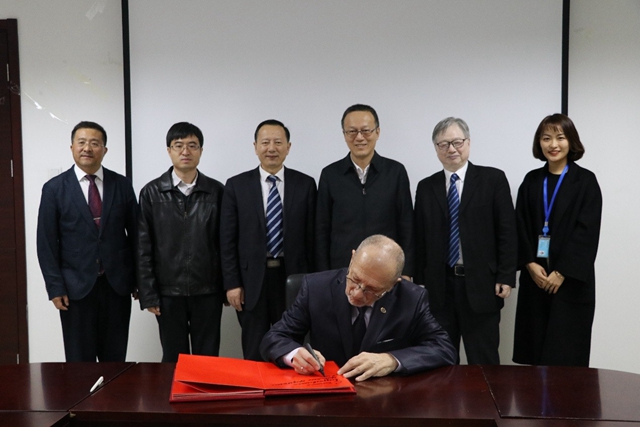 老哥俱乐部-老哥必备的交流社区