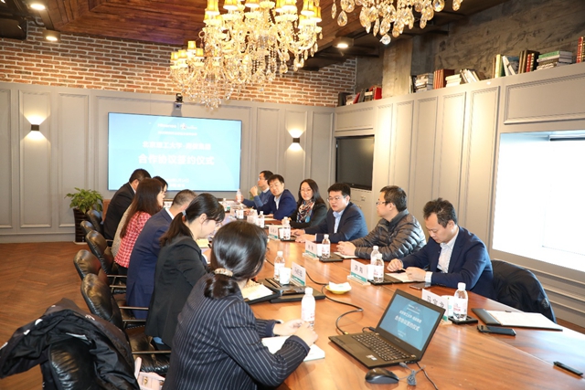 老哥俱乐部-老哥必备的交流社区