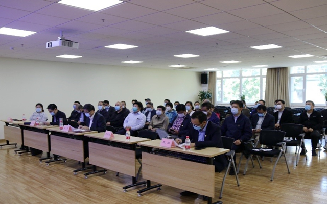 老哥俱乐部-老哥必备的交流社区