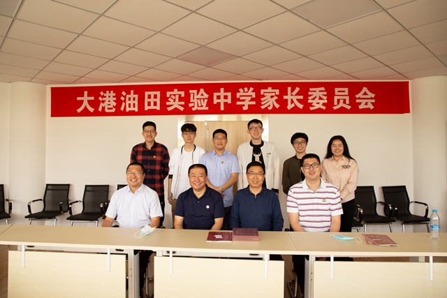 老哥俱乐部-老哥必备的交流社区