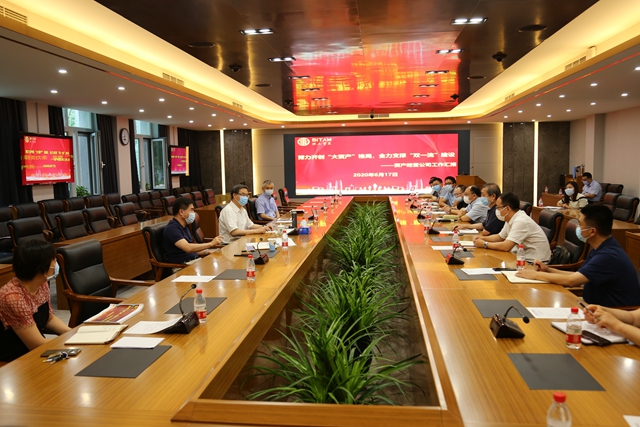 老哥俱乐部-老哥必备的交流社区