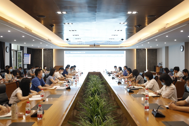 老哥俱乐部-老哥必备的交流社区