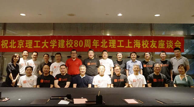 老哥俱乐部-老哥必备的交流社区