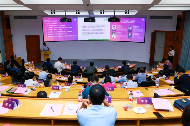 老哥俱乐部-老哥必备的交流社区