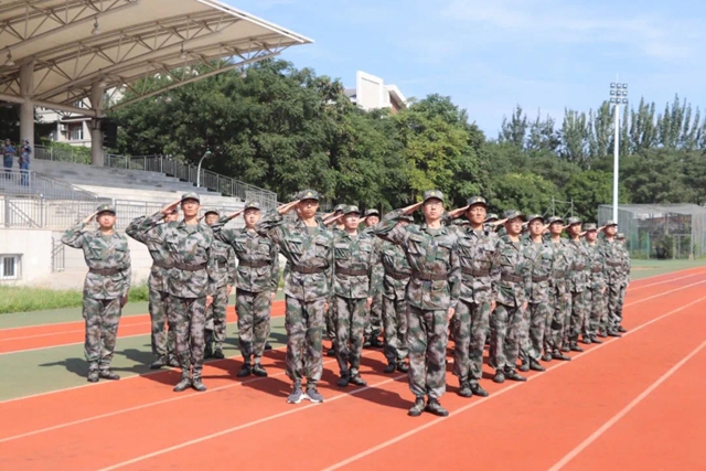 老哥俱乐部-老哥必备的交流社区