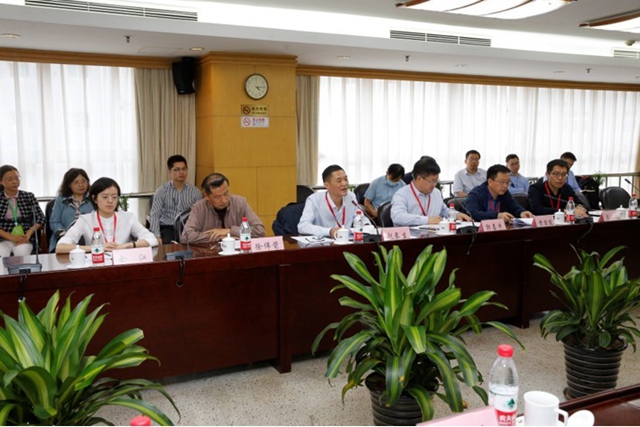 老哥俱乐部-老哥必备的交流社区