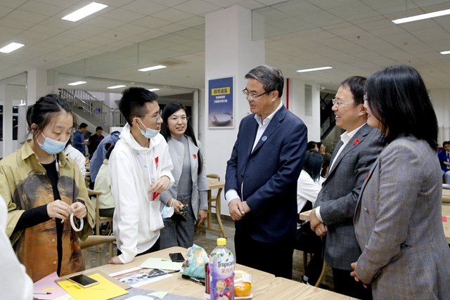 老哥俱乐部-老哥必备的交流社区