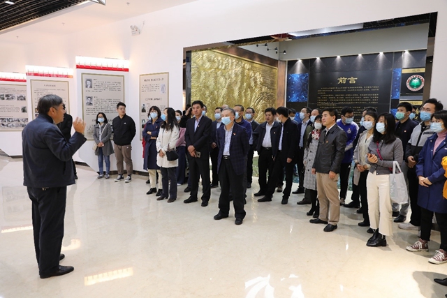 老哥俱乐部-老哥必备的交流社区