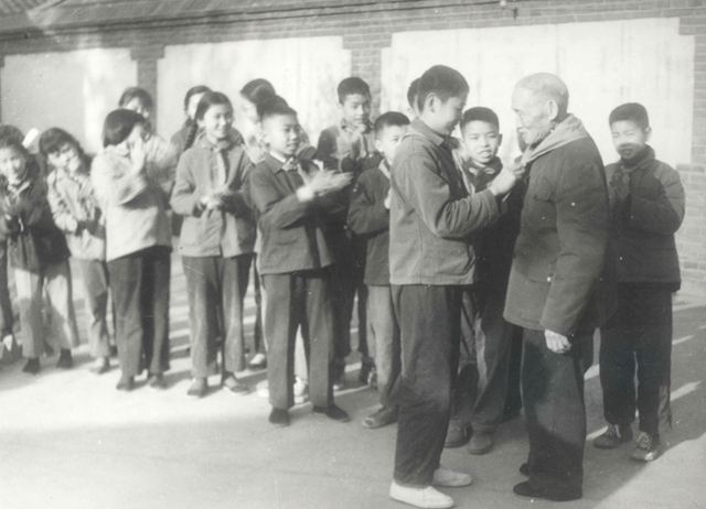 老哥俱乐部-老哥必备的交流社区